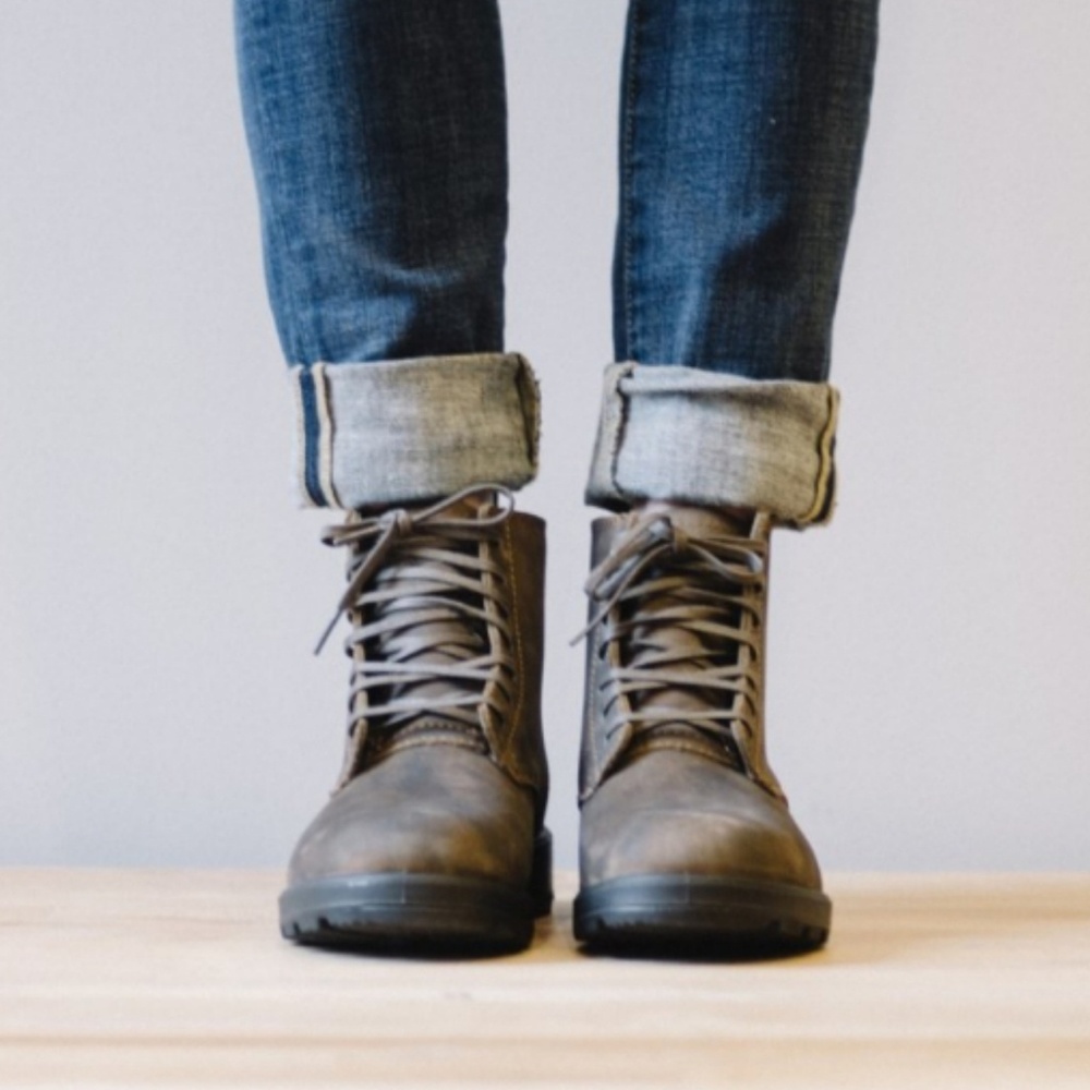 Blundstone Rustic Brown Lace Up Boots 9.5